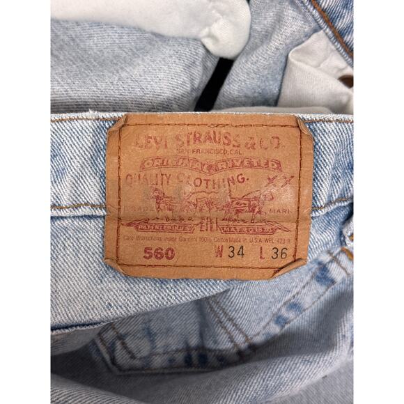 Vintage Levis 32 inches x 34 Womens Made In USA 560 Loose Tapered Fit - Picture 9 of 11